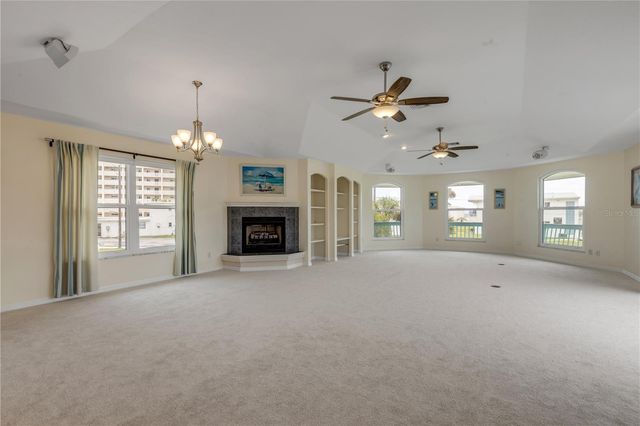 320 DUE EAST STREET, New Smyrna Beach, FL 32169