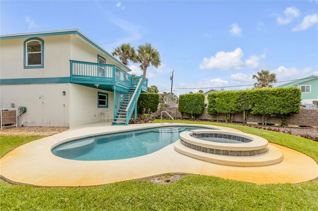 320 DUE EAST STREET, New Smyrna Beach, FL 32169