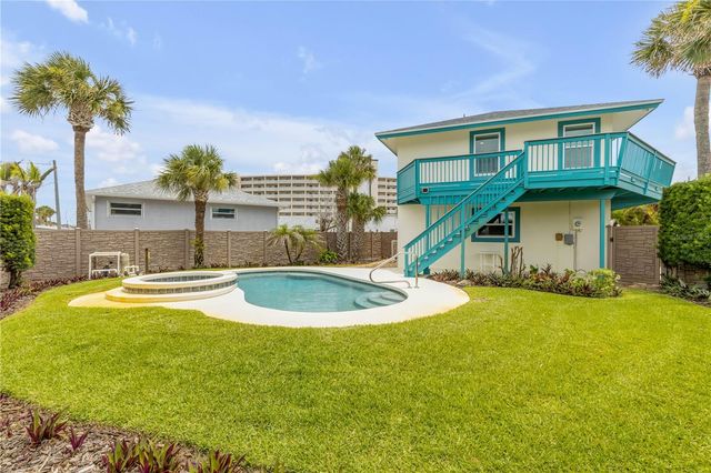 320 DUE EAST STREET, New Smyrna Beach, FL 32169