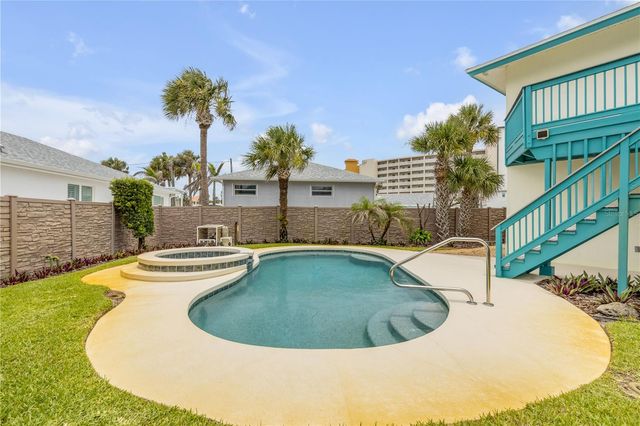 320 DUE EAST STREET, New Smyrna Beach, FL 32169