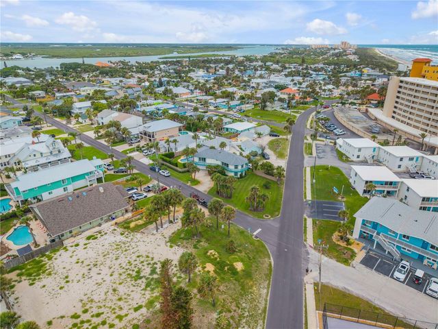 320 DUE EAST STREET, New Smyrna Beach, FL 32169