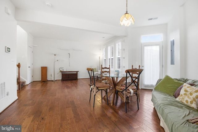 8922 CENTER ST, Manassas, VA 20110