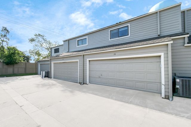 2379 Briarwest Boulevard 35, Houston, TX 77077