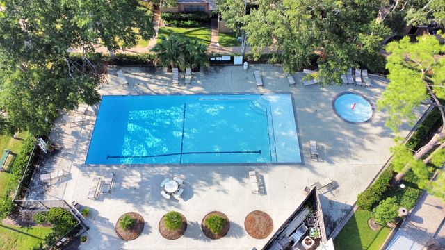 2379 Briarwest Boulevard 35, Houston, TX 77077