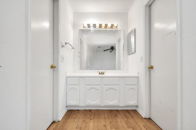 2379 Briarwest Boulevard 35, Houston, TX 77077