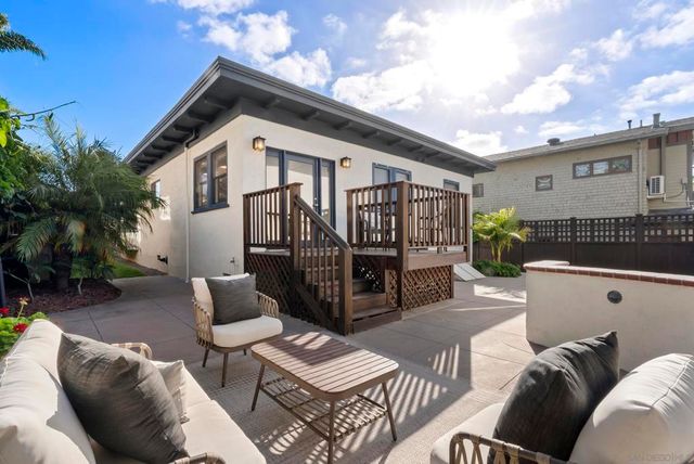 2124 Hickory, San Diego, CA 92103