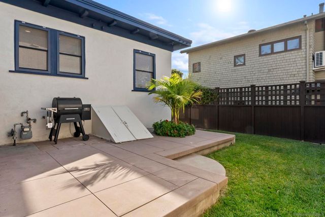 2124 Hickory, San Diego, CA 92103