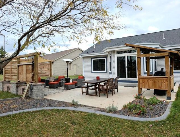 N173W20101 Crestview DRIVE, Jackson, WI 53037