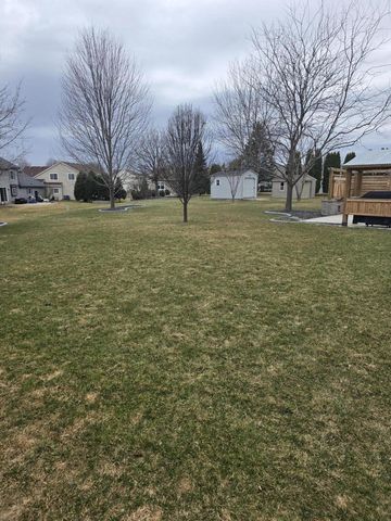 N173W20101 Crestview DRIVE, Jackson, WI 53037