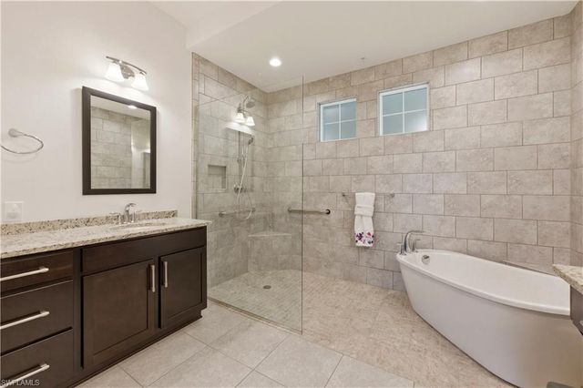 21450 Strada Nuova CIR A304, Estero, FL 33928