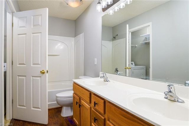 12 Tannenbaum Circle, Greensboro, NC 27410