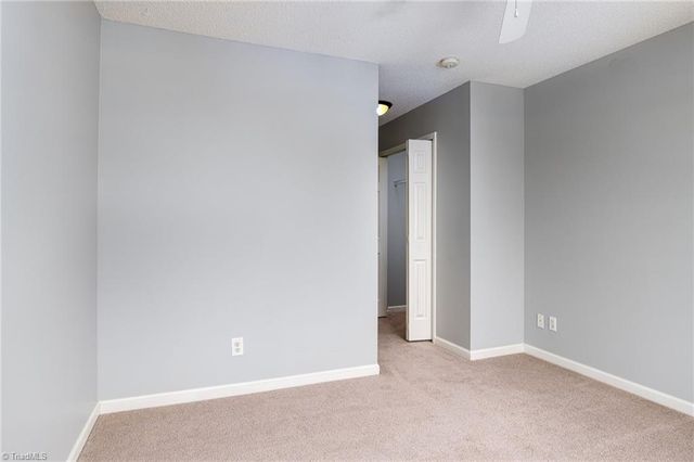 12 Tannenbaum Circle, Greensboro, NC 27410