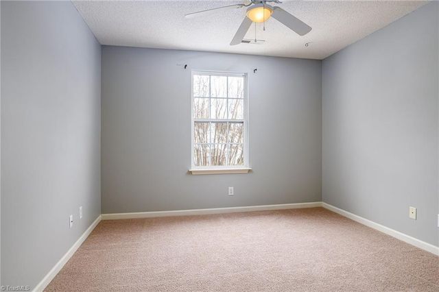 12 Tannenbaum Circle, Greensboro, NC 27410