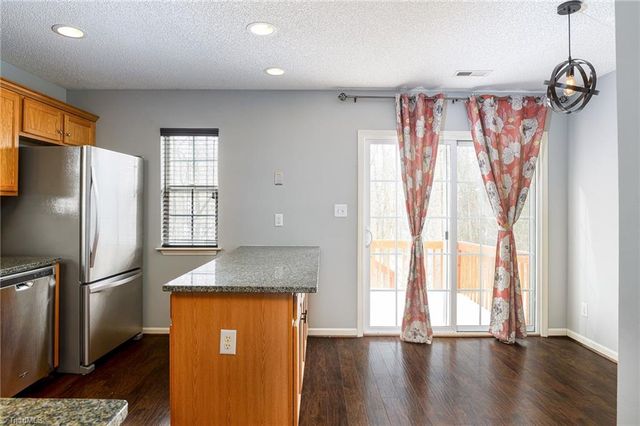 12 Tannenbaum Circle, Greensboro, NC 27410