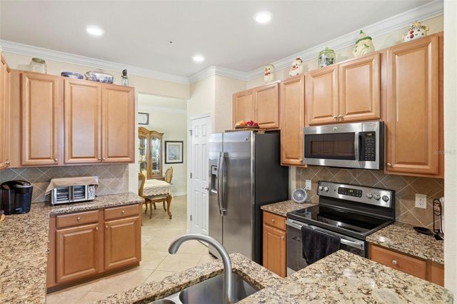 20120 RAGAZZA CIRCLE 202, Venice, FL 34293