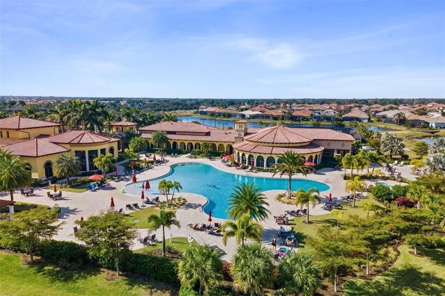 20120 RAGAZZA CIRCLE 202, Venice, FL 34293