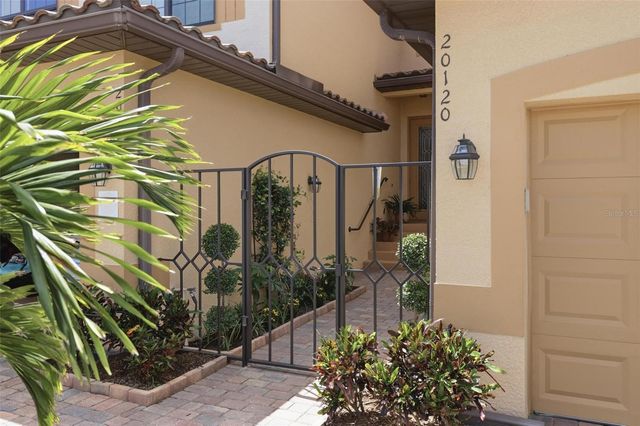 20120 RAGAZZA CIRCLE 202, Venice, FL 34293