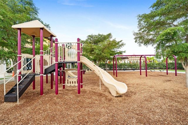 20120 RAGAZZA CIRCLE 202, Venice, FL 34293