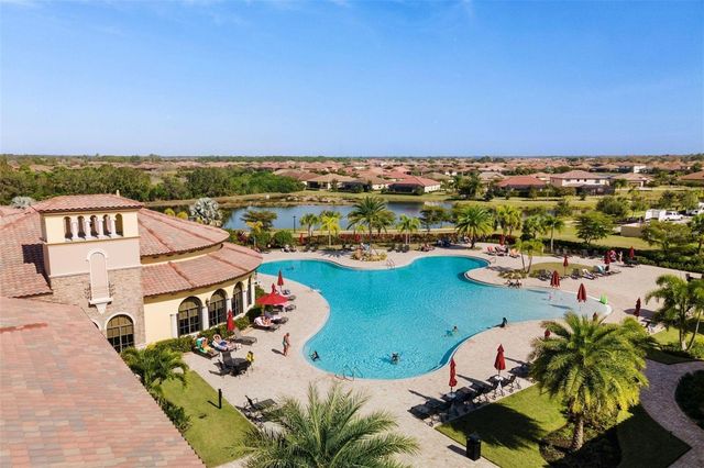 20120 RAGAZZA CIRCLE 202, Venice, FL 34293