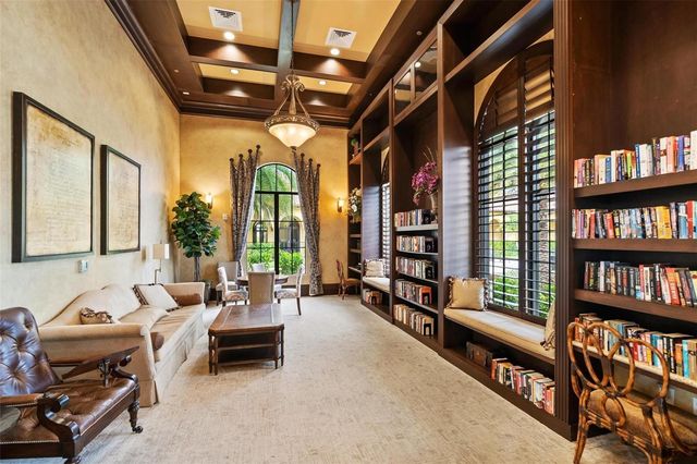 20120 RAGAZZA CIRCLE 202, Venice, FL 34293