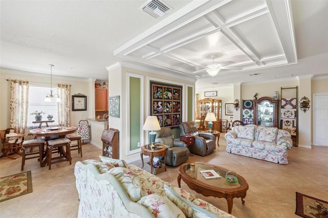 20120 RAGAZZA CIRCLE 202, Venice, FL 34293