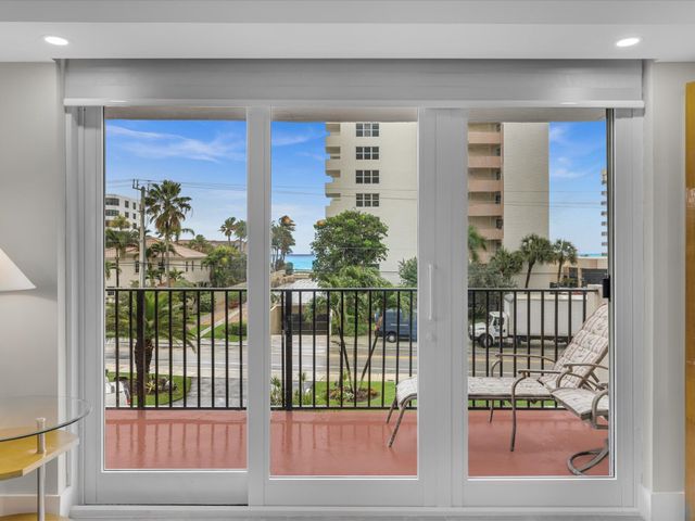 1150 Hillsboro Mile 302, Hillsboro Beach, FL 33062