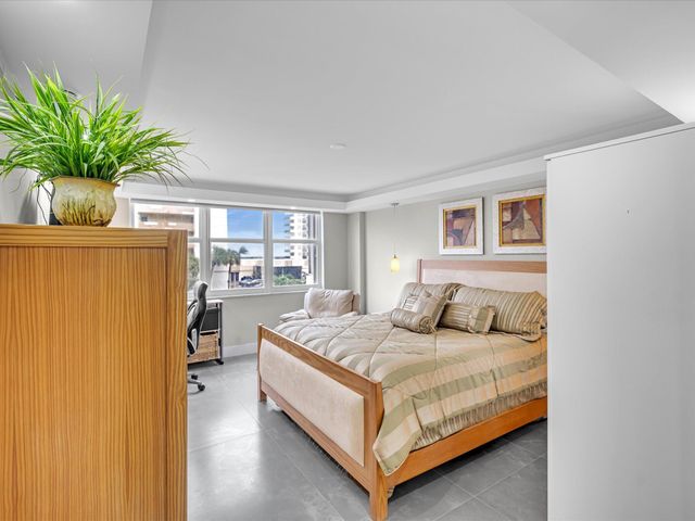 1150 Hillsboro Mile 302, Hillsboro Beach, FL 33062