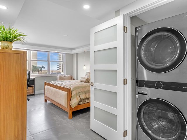 1150 Hillsboro Mile 302, Hillsboro Beach, FL 33062