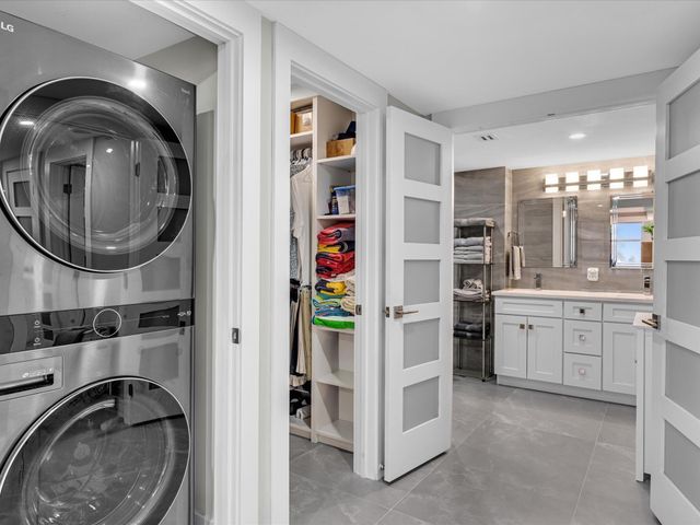 1150 Hillsboro Mile 302, Hillsboro Beach, FL 33062