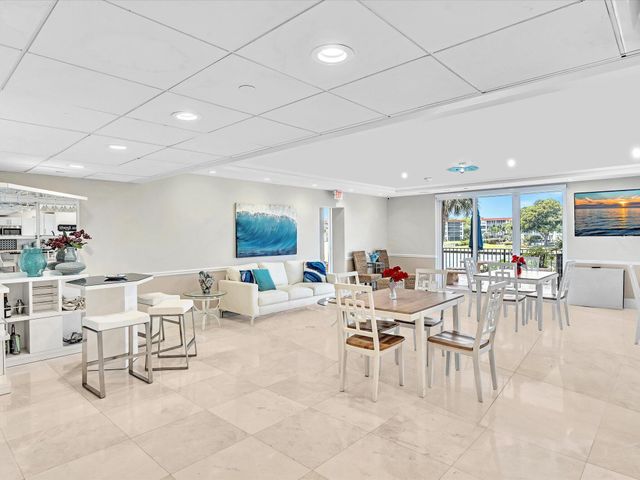 1150 Hillsboro Mile 302, Hillsboro Beach, FL 33062