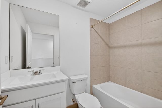 6933 N Harbours Edge Avenue, Lake Worth, FL 33467