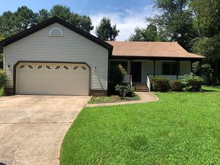 104 Gray LN, Yorktown, VA 23692