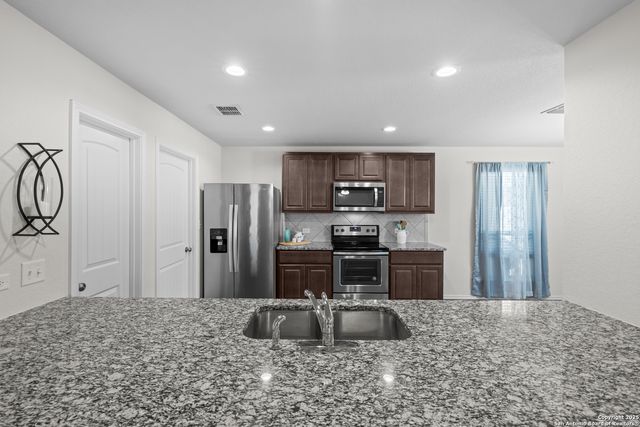 2449 Ranger, Seguin, TX 78155