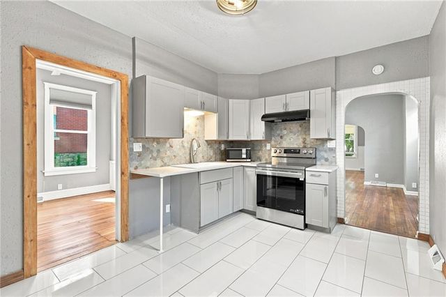 3525 Windsor Avenue, Kansas City, MO 64123