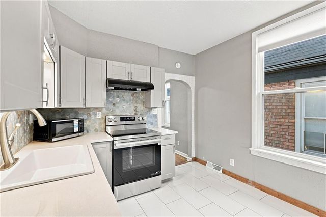 3525 Windsor Avenue, Kansas City, MO 64123