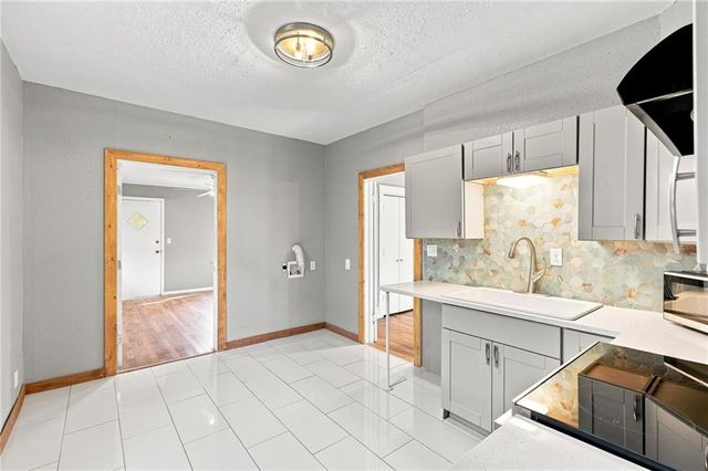 3525 Windsor Avenue, Kansas City, MO 64123