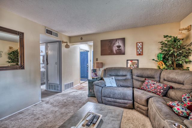 5639 Camino Canada NW, Albuquerque, NM 87114