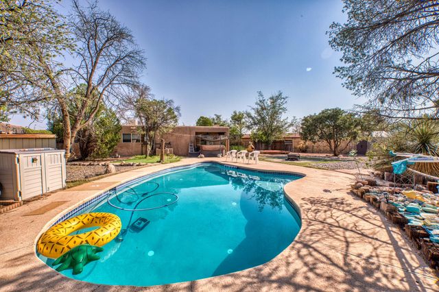 5639 Camino Canada NW, Albuquerque, NM 87114