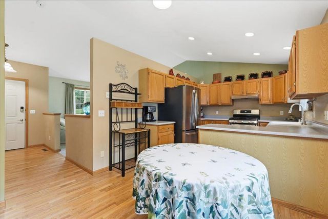 9 Ward Court, Madison, WI 53713