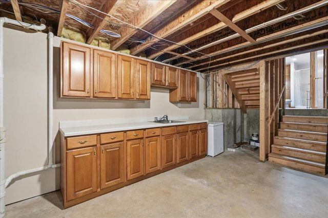 9 Ward Court, Madison, WI 53713