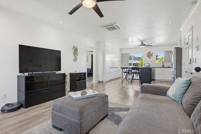 660 S Glassell 78, Orange, CA 92866