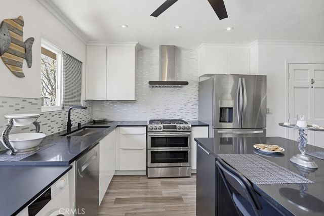 660 S Glassell 78, Orange, CA 92866