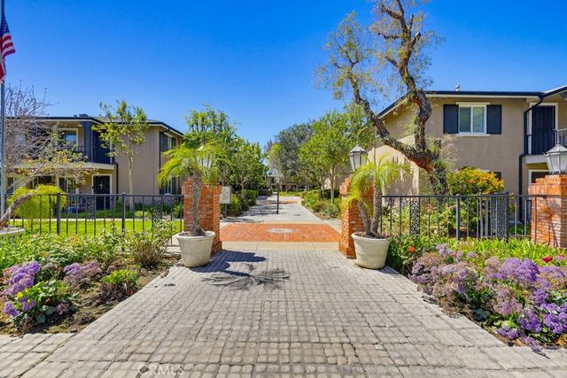 660 S Glassell 78, Orange, CA 92866