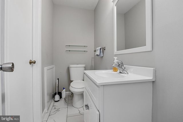 23-A W BLUEBELL LN, Mount Laurel, NJ 08054