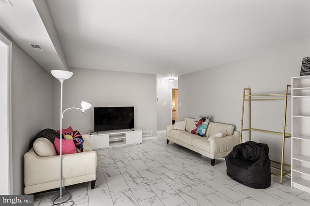 23-A W BLUEBELL LN, Mount Laurel, NJ 08054