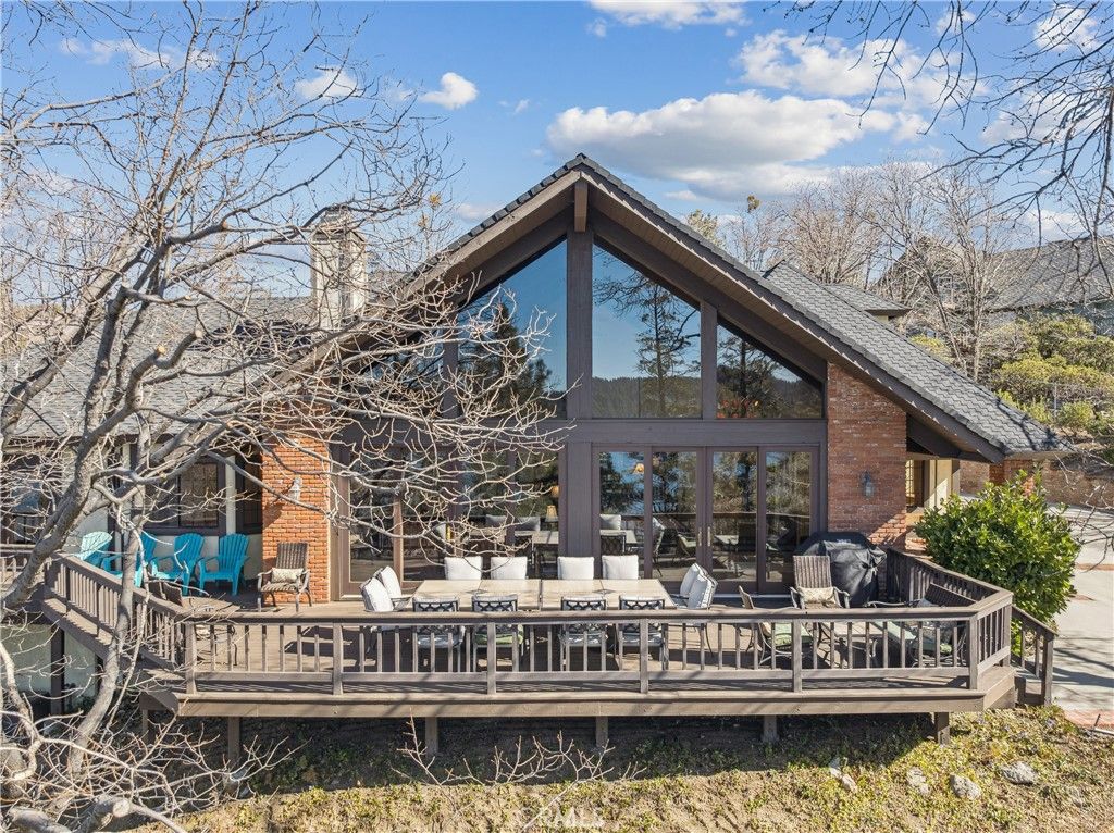 Image 61 of property listing at 28994 North Shore, Lake Arrowhead, CA 92352