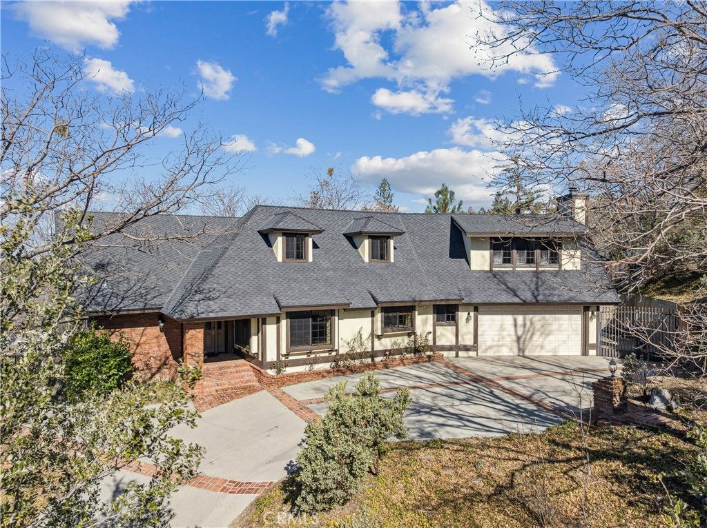 Image 63 of property listing at 28994 North Shore, Lake Arrowhead, CA 92352