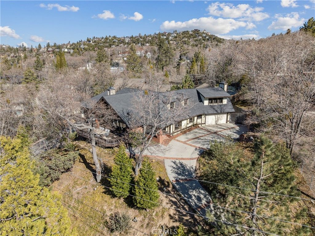 Image 73 of property listing at 28994 North Shore, Lake Arrowhead, CA 92352