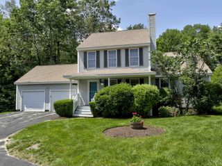 8 Sycamore Court, Amherst, NH 03031