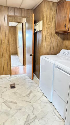 301 Klemgard Rd, Pullman, WA 99163